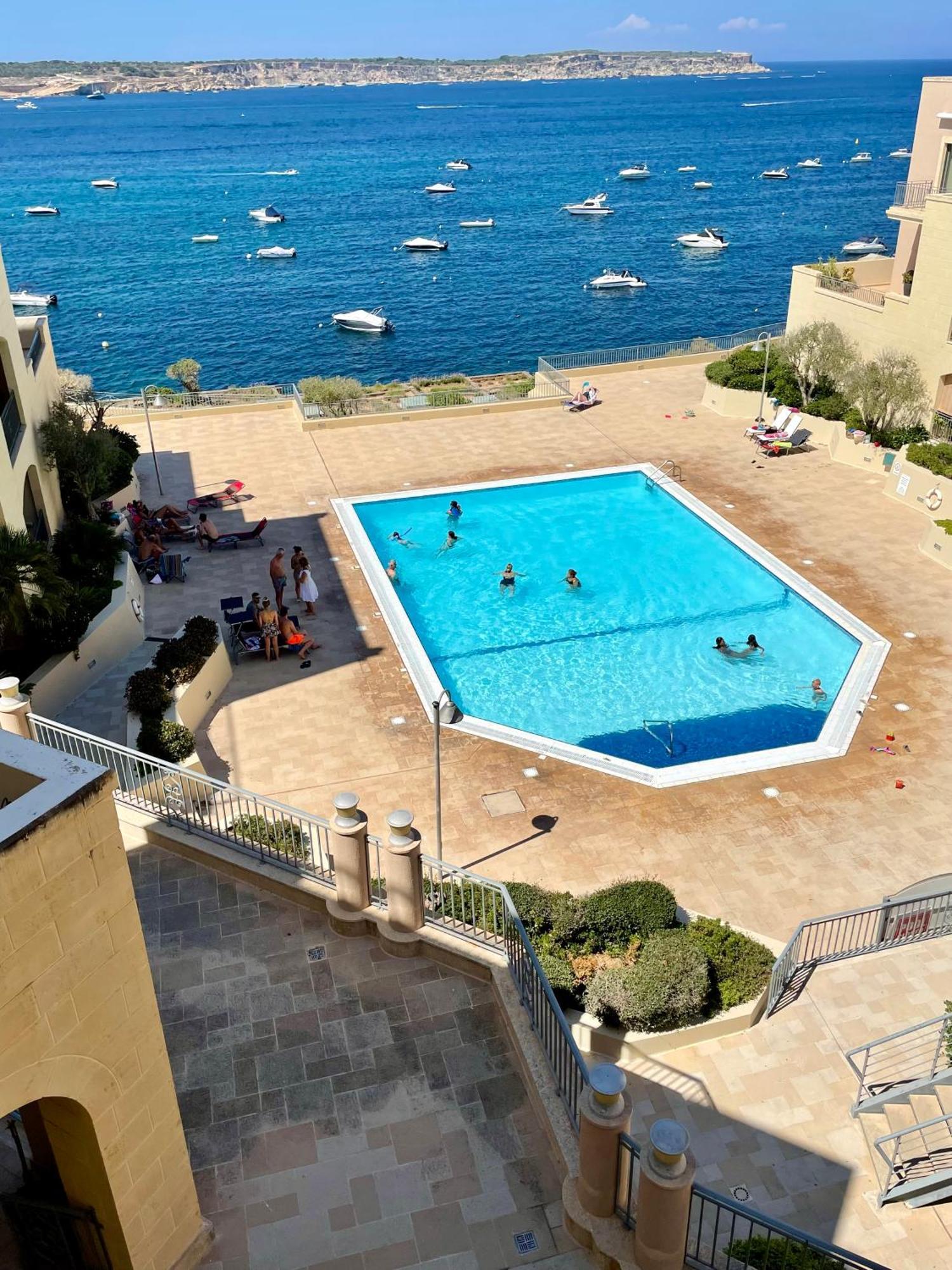 Spacious Luxurious Apartment With Seaview Mellieħa Eksteriør bilde
