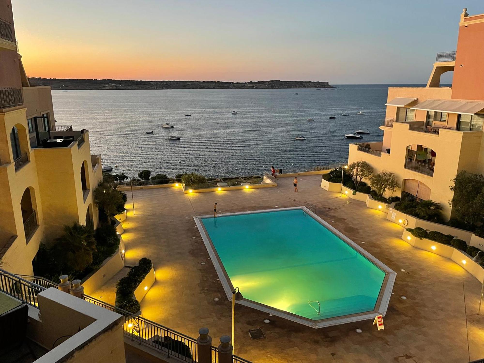 Spacious Luxurious Apartment With Seaview Mellieħa Eksteriør bilde
